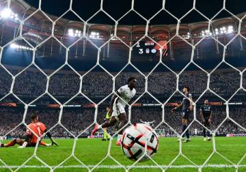 بشيكطاش يهزم مارسيليا برباعية في مستهل مشواره بالدوري الأوروبي