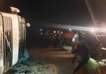 وفاة 4 مدنيين وإصابة طفل بحادث سير شرق حلب