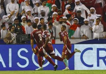 قطر تفوز على الإمارات وتتأهل إلى كأس العالم 2026