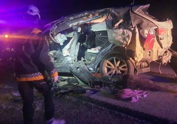 وفاة شخص وإصابة 3 آخرين بحادث سير على طريق دير الزور–تدمر