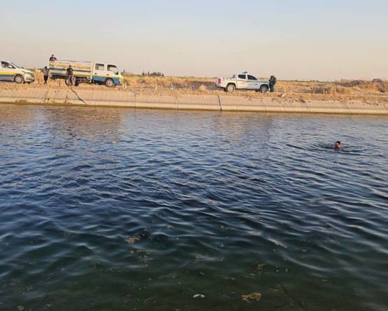 الدفاع المدني ينتشل جثماني شابين غرقا في ساقية شرق حلب