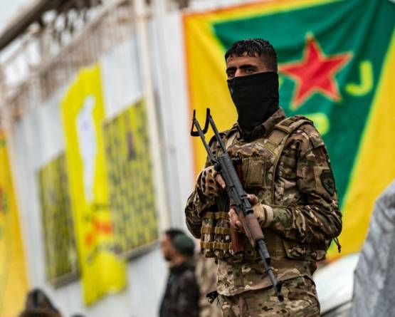 تغيير الأثواب لا يغير الذئاب: وهمُ 