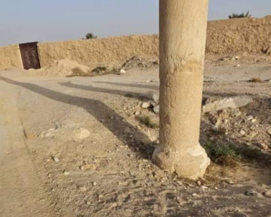 تخريب يطال المنطقة الحمراء الأثرية في تدمر.. مستثمر يشق طريقاً ويستحدث أعمدة إنارة على حساب الإرث التاريخي 