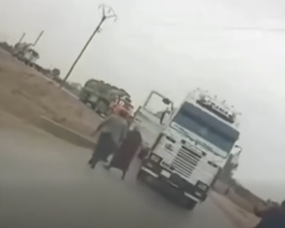 دير الزور: احتجاجات الجلامدة تصعد التوتر ضد قرار إغلاق 