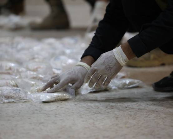 القبض على ثلاثة من مروّجي المخدرات بريف حلب الجنوبي