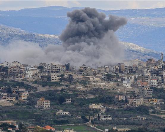7 قتلى و3 جرحى في غارات إسرائيلية على جنوب لبنان