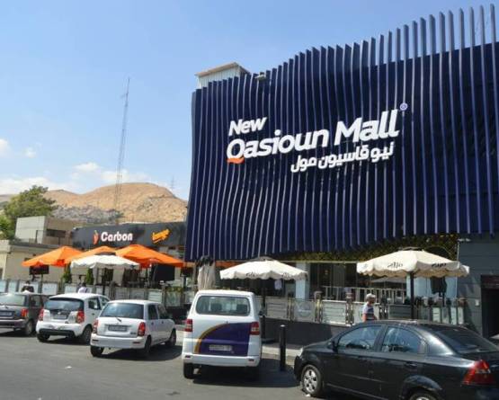 القطان يوضح حقيقة تسليم