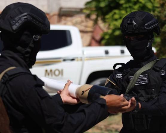 إحباط محاولة تهريب شحنة أسلحة نوعية عبر منفذ 
