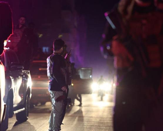 استشهاد عنصر من الأمن الداخلي وإصابة آخرين بتفجير انتحاري في حلب