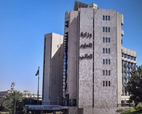هل يمثل القائمون على وزارة التعليم العالي الموفدين؟