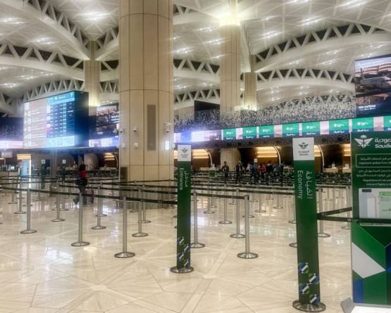 مقتل 12 شخصاً بينهم سوري وإصابة 309 في اعتداء استهدف مطار الملك خالد بالرياض