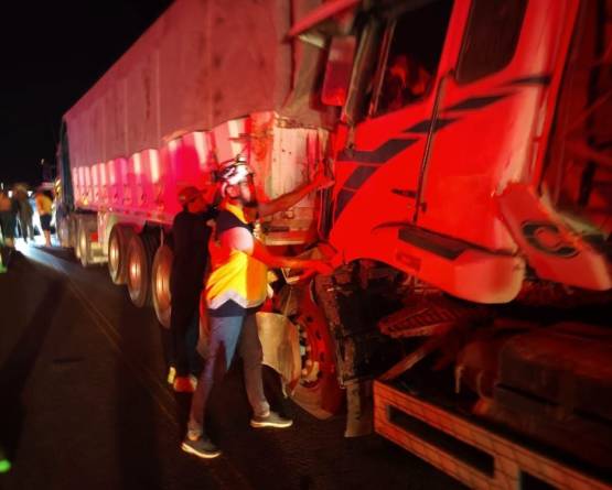 الدفاع المدني يستجيب لـ27 حادث سير و100 حريق في سوريا