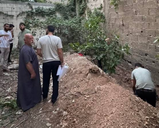 العثور على رفات أربعة من شهداء حصار حمص في حي جورة الشياح