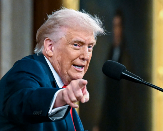 ترمب يعلن استمرار العمليات العسكرية الواسعة في إيران: 