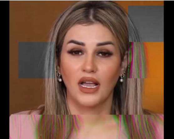 شبيحة تحاضر بالثورة على منصة ممنوعة في سوريا... ماذا يحدث؟ 