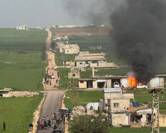 وزارة الدفاع تعلن استشهاد عنصرين بانفجار مخلفات حربية في إدلب