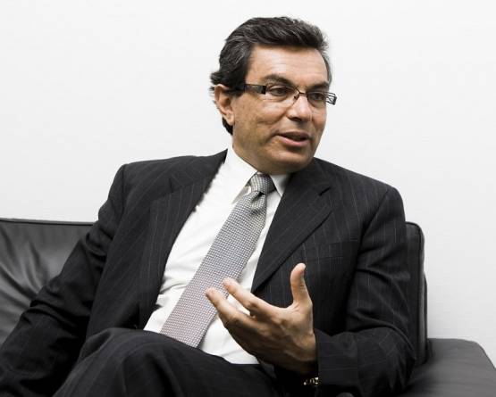 أيمن أصفري يقود تحركاً فنياً لتقييم مخازن الغاز في المنطقة الوسطى ودير الزور