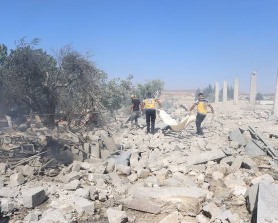 انفجاران في ريفي حماة وإدلب يقتلان سبعة مدنيين