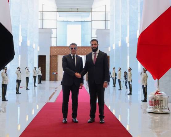 الشرع: سوريا استعادت دورها كمركز للممرات العالمية ونبني شراكة استراتيجية مع فرنسا