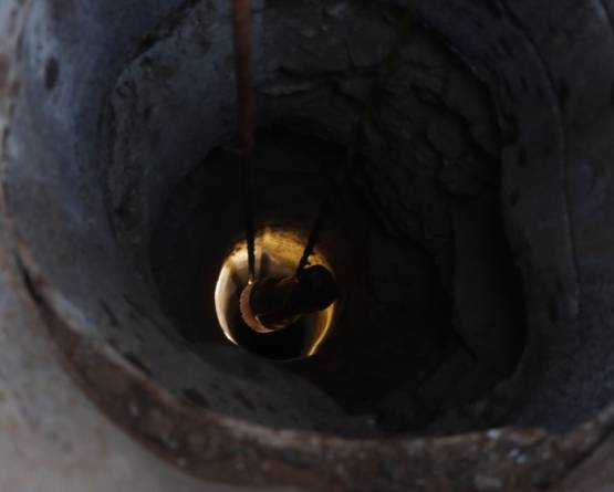 وقوع الأطفال في الآبار الجوفية: تجربة السعودية نموذجاً للحل