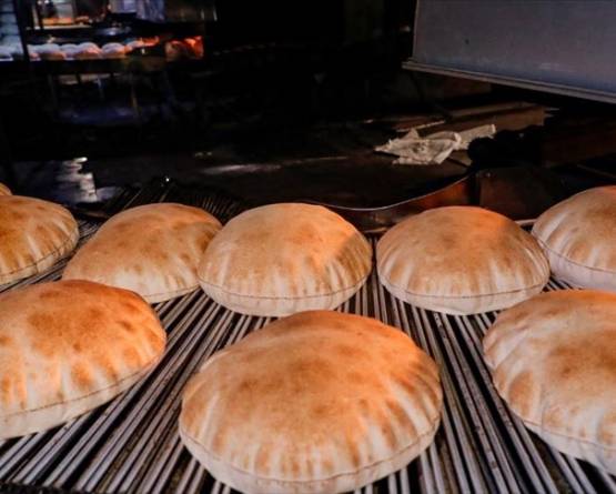 حجز احتياطي على مدير فرع مخابز ريف دمشق السابق وشركات متعاقدة بقيمة 128.9 مليار ليرة