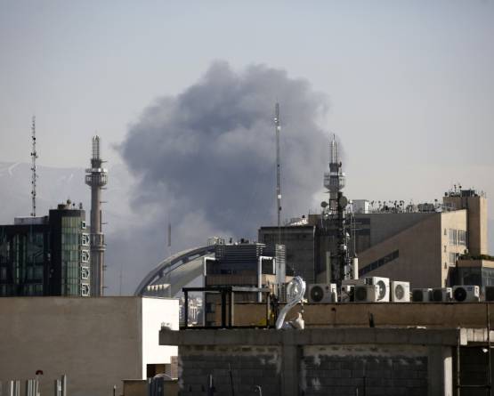 دوي انفجارات في طهران وتفعيل منظومات الدفاع الجوي