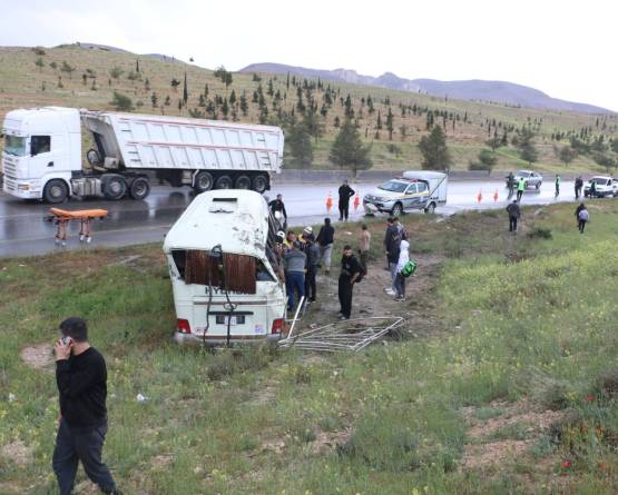 الدفاع المدني: 3 وفيات و26 إصابة بحوادث سير خلال يوم واحد