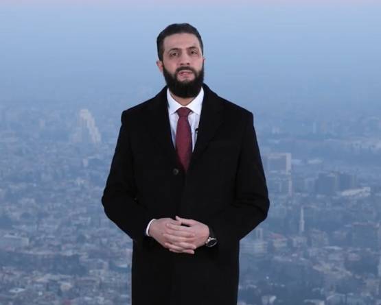 الرئيس الشرع يهنئ السوريين برفع العقوبات: اليوم يبدأ زمن بناء سوريا