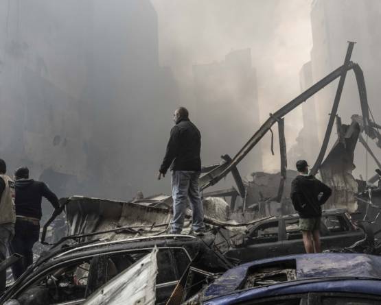 مئات القتلى والجرحى في غارات إسرائيلية مكثفة على لبنان