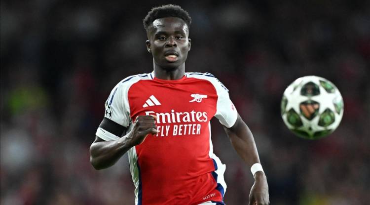 آرسنال يوقع عقدا طويل الأمد مع بوكايو ساكا