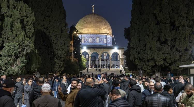 إعادة فتح الأقصى أمام المصلين بعد إغلاق إسرائيلي دام 41 يوما 