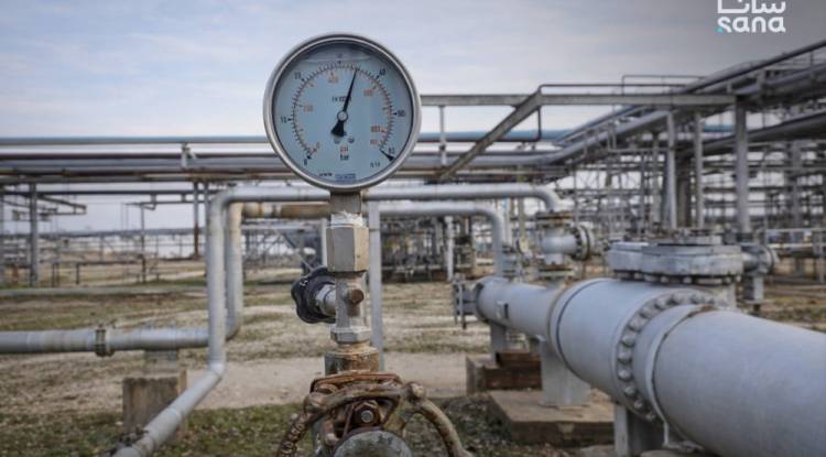 السورية للبترول تبدأ ضخ الغاز واستخراج النفط من حقول محررة حديثاً