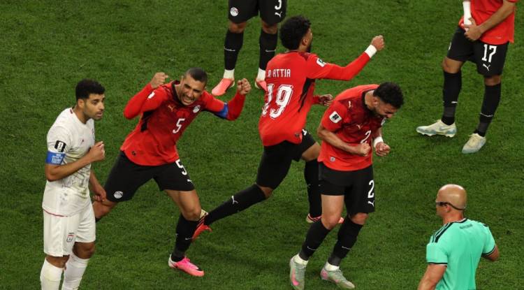 كأس العالم: مصر تتأهل إلى الدور الثاني للمرة الأولى في تاريخها