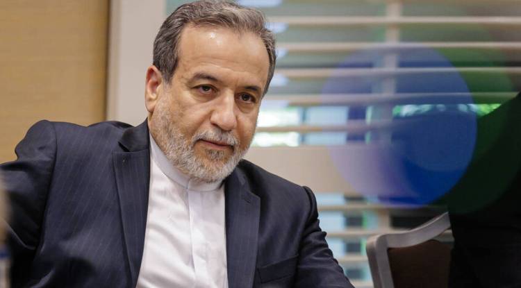 إيران: واجهنا تهديدات بالحصار بينما كنا على وشك الاتفاق بباكستان