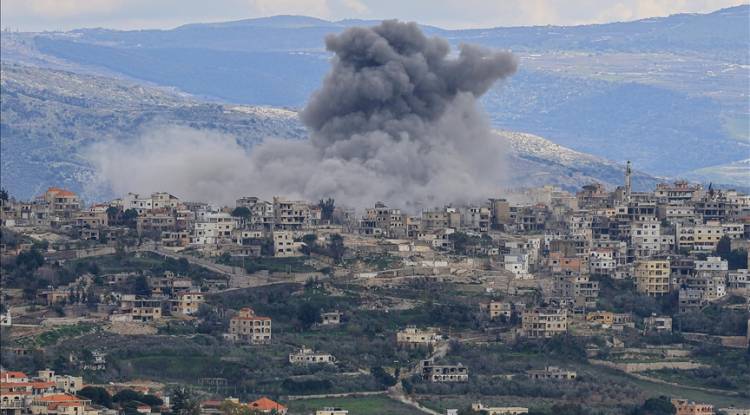 7 قتلى و3 جرحى في غارات إسرائيلية على جنوب لبنان