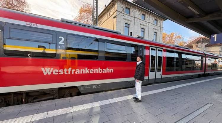 شاب سوري ينال جائزة الشجاعة المدنية في ألمانيا بعد إنقاذه طفلًا من العنف الأسري