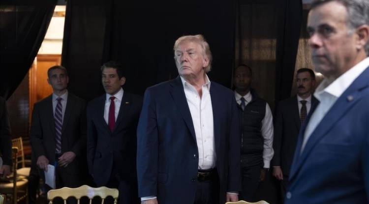 أكسيوس: ترامب يجتمع مع كبار مستشاريه لبحث التطورات بشأن إيران