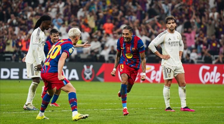 برشلونة يتوج بلقب السوبر الإسباني