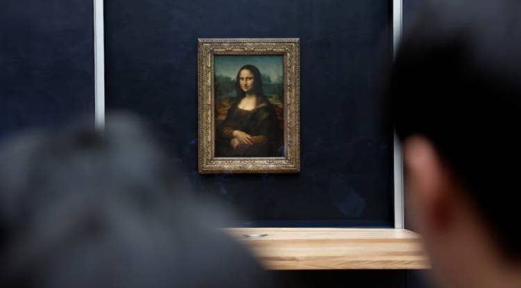 الموناليزا تنجو من تسرب مائي ألحق أضرارا بجناح في متحف اللوفر