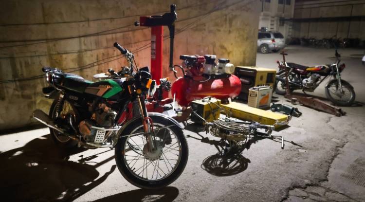 الداخلية: القبض على عصابة سرقة محال ودراجات نارية في حماة