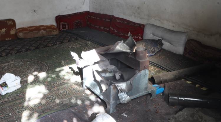 إصابة امرأة وطفلتها بانفجار مدفأة في بداما بريف إدلب