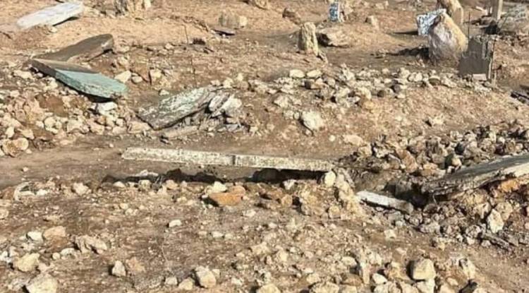 عمليات تخريب للقبور في ريف الرقة الغربي وسط اتهامات لـ