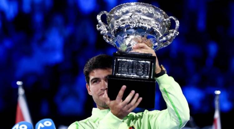 ألكاراز يحرز لقب بطولة أستراليا المفتوحة للتنس