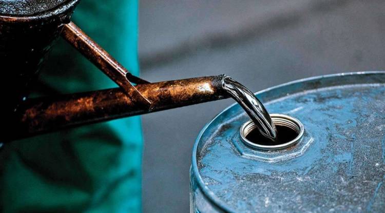 تجاوزات خطيرة وفساد مالي وإداري في قطاع نقل النفط وحقن المياه الحامضية أدى إلى ضياع 28 مليونًا