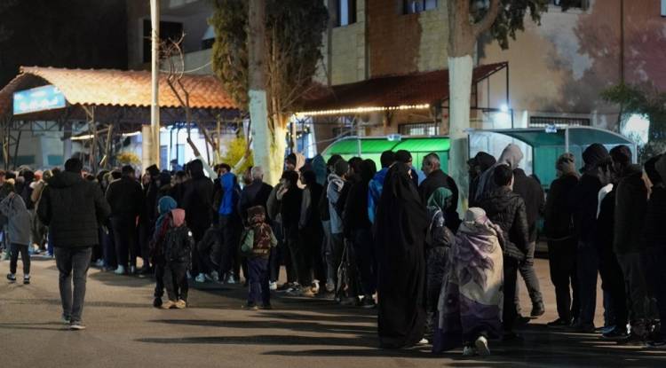 عبور 200 ألف شخص من لبنان إلى سوريا بسبب الهجمات الإسرائيلية