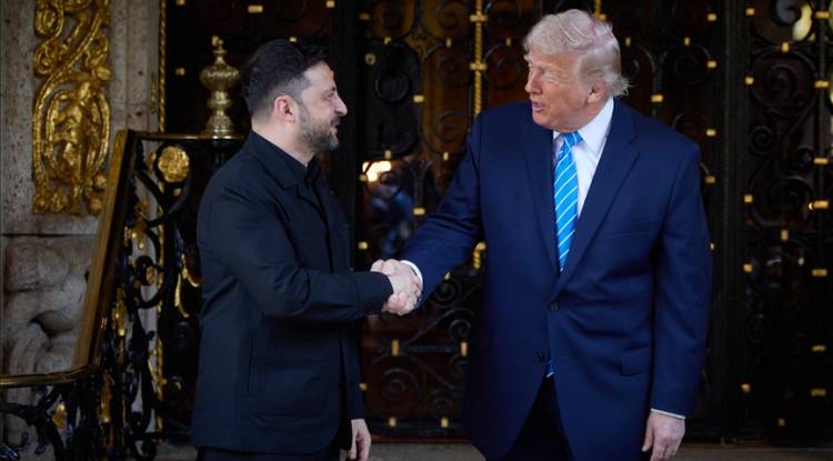 عقب لقائه ترامب.. زيلينسكي يعلن الاتفاق على 90 بالمئة من خطة السلام
