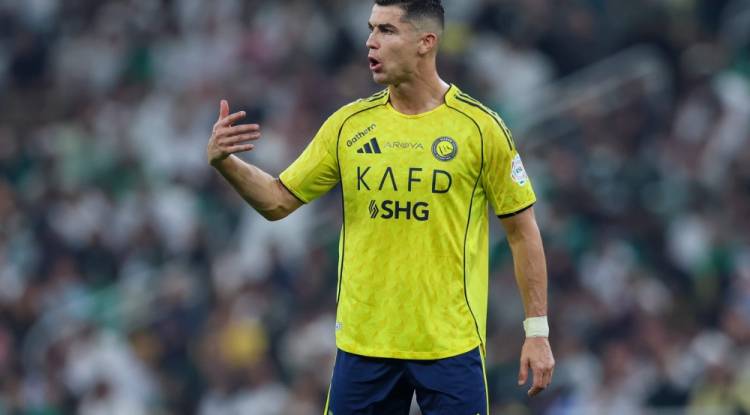 النصر يعلن غياب رونالدو بسبب إصابة عضلية