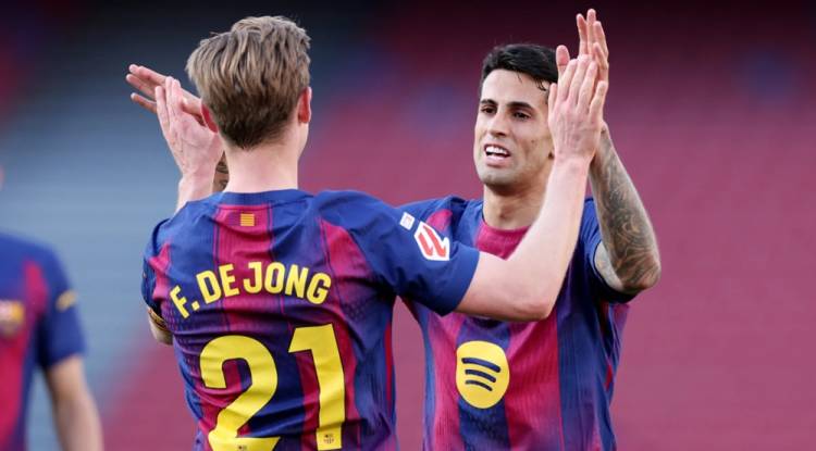 برشلونة يستعيد صدارة الدوري الإسباني من ريال مدريد