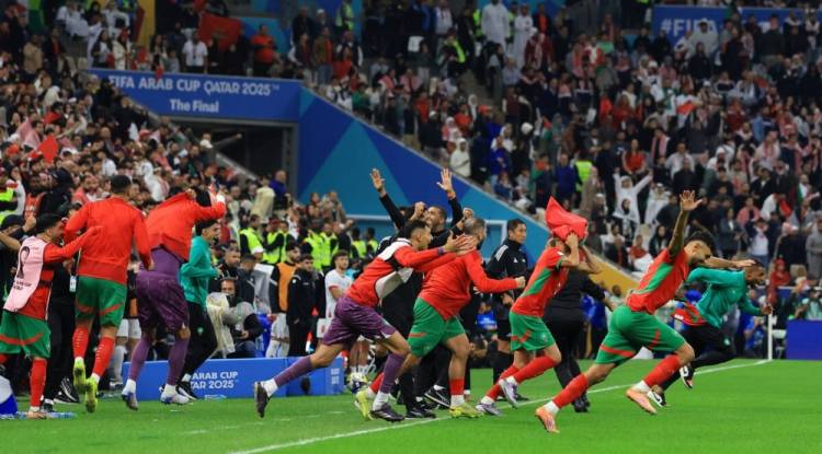 المغرب يتوج بكأس العرب بعد فوزه على الأردن