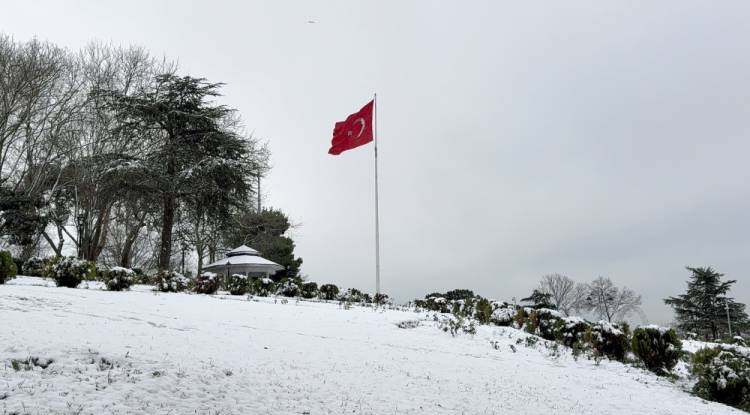 إسطنبول تستقبل موسم الثلوج